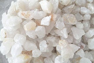 石英砂除鐵應(yīng)該如何選擇磁選設(shè)備？